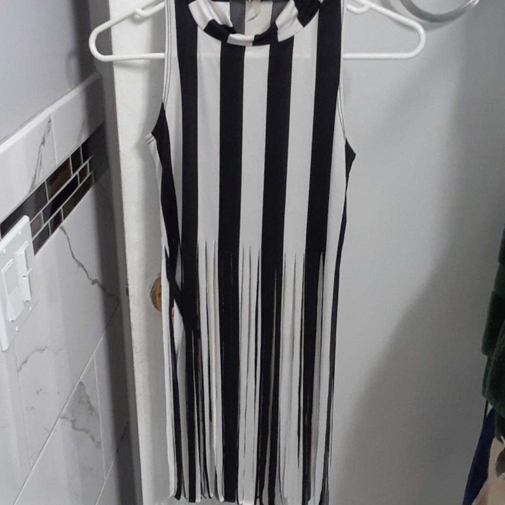 SUPER CUTE! Striped Fringe Top